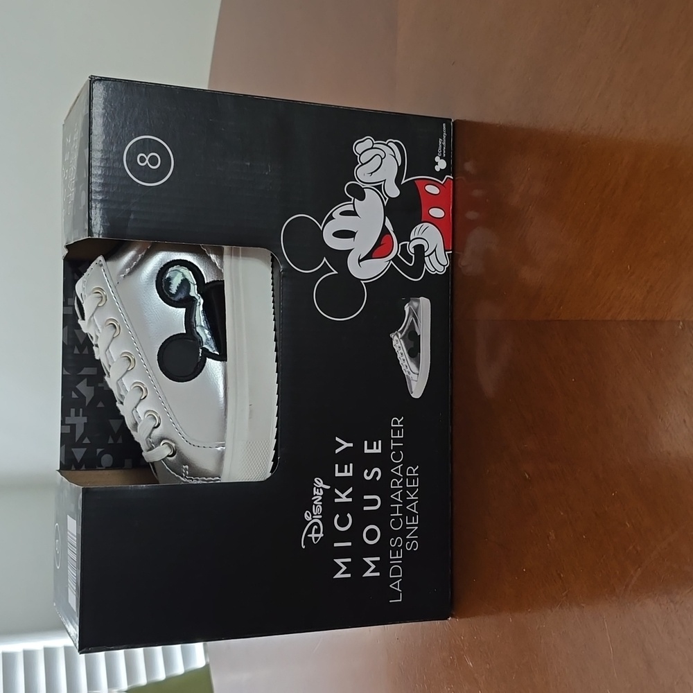 Disney Mickey Mouse Sneakers womans 8